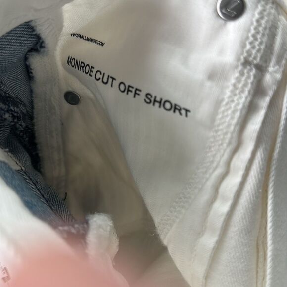 NEW 7 FOR ALL MANKIND
Monroe Colorblock Cut Off Denim Shorts - Picture 8 of 10